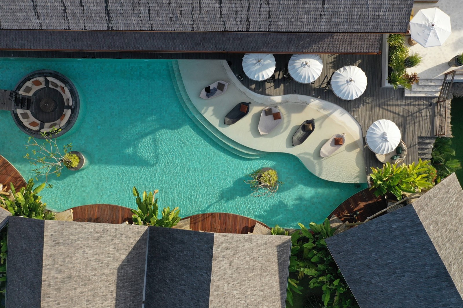 Aerial view of the pool and sunken fire pit